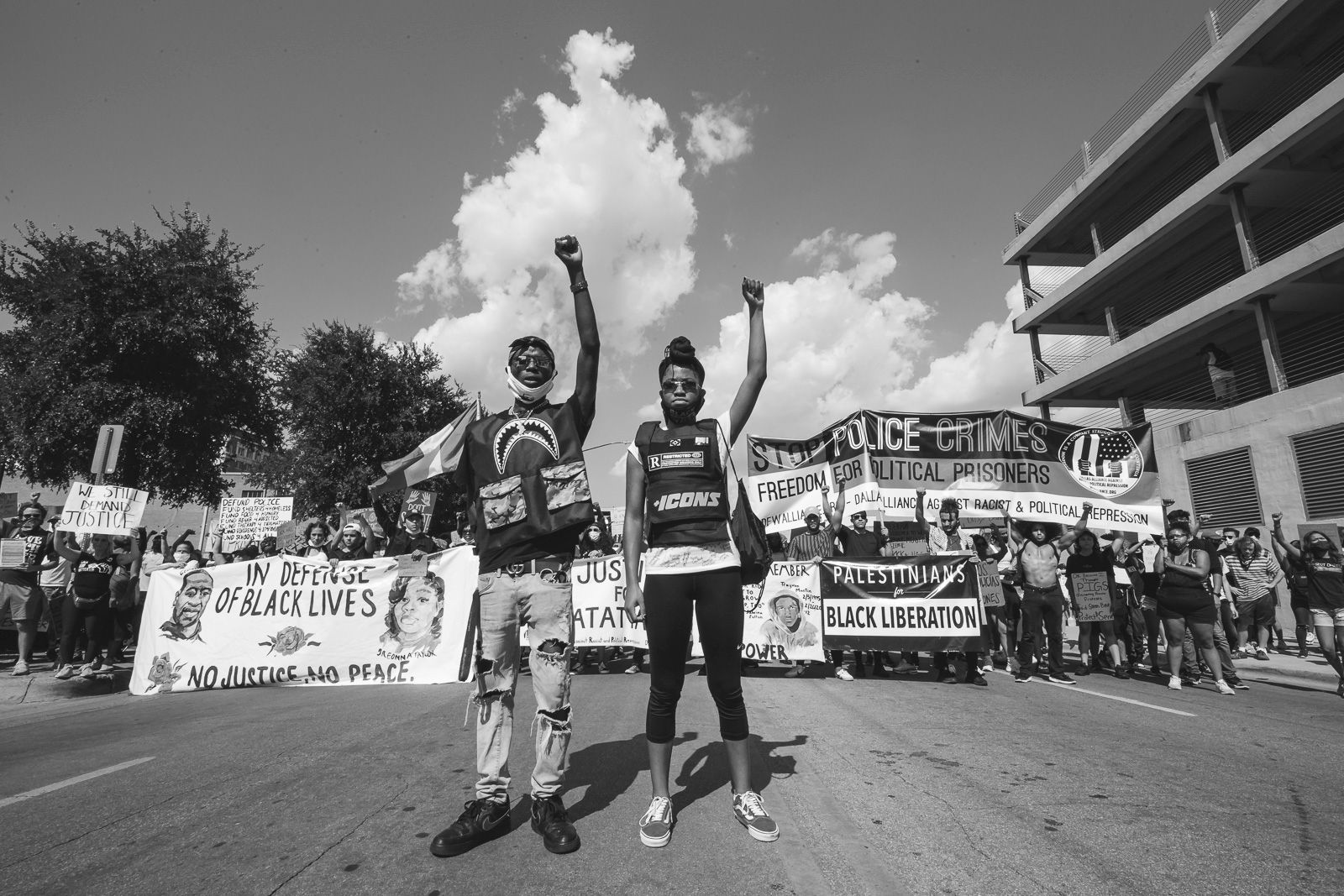 5000 March on Dallas to Call for Resignation of Police Chief Hall and to Defund DPD